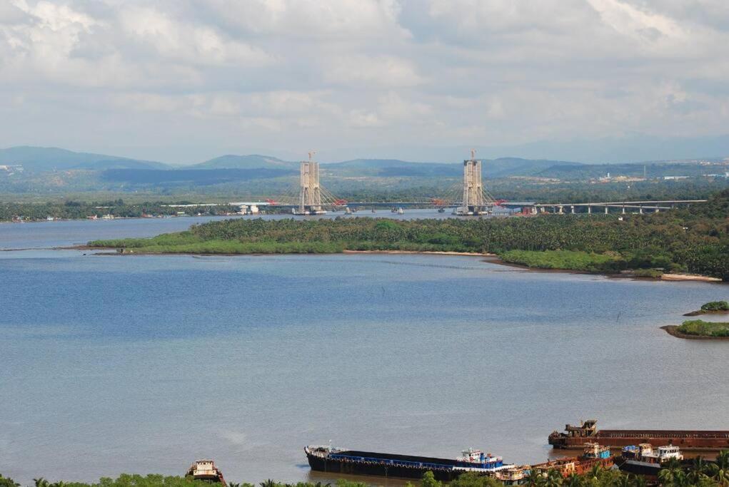 Lovely 2-Bedroom Sea View Serviced Apartment Dabolim Goa Exterior foto